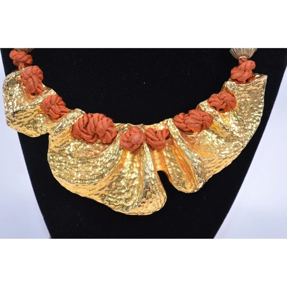Gold Tone Cast Metal Wavy Bib Necklace W/ Cord‎ Heavy Chunky 15.5
